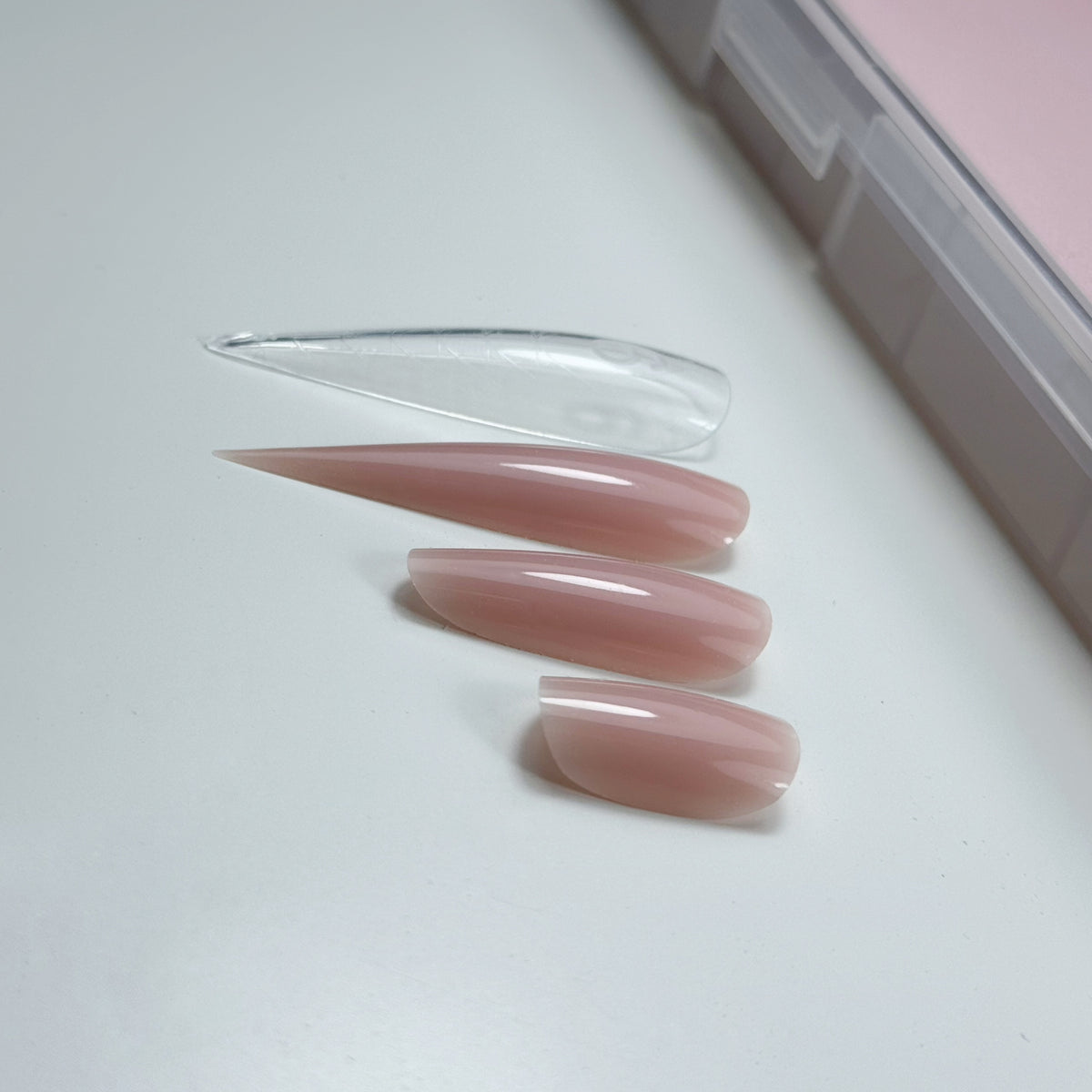 Dual Form Mandorla Stiletto