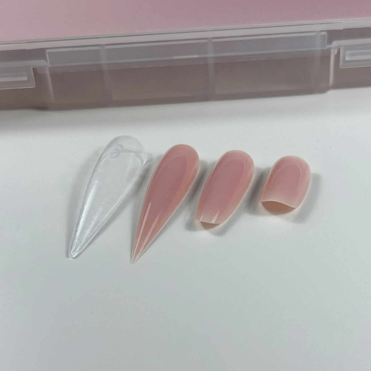 Dual Form Mandorla Stiletto