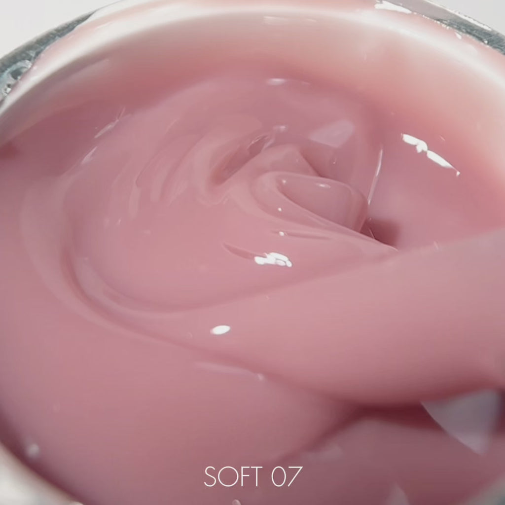 Texture del Soft Gel 07 Rose Petal, gel costruttore autolivellante rosa freddo Cold Nails