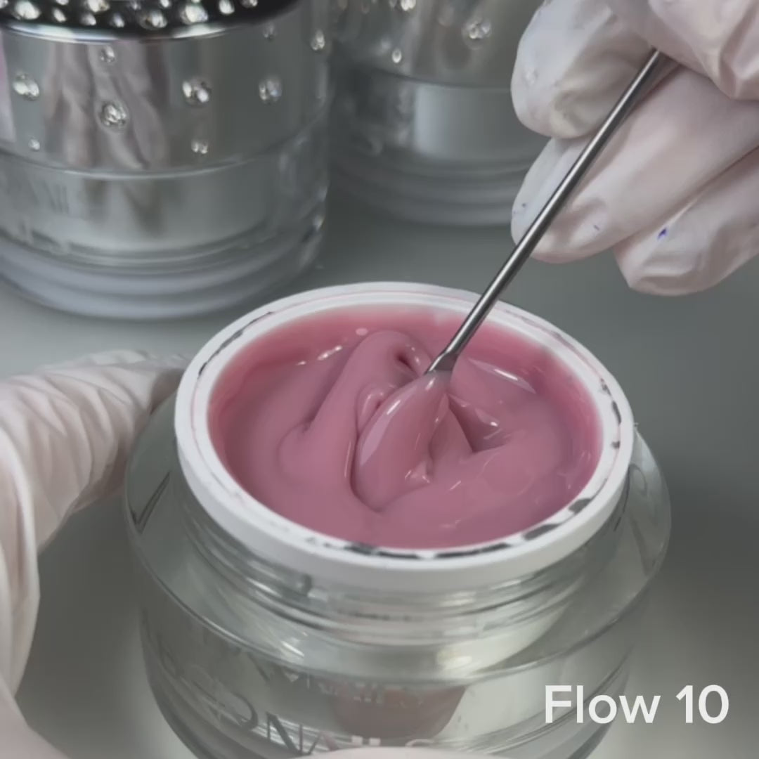 Flow Gel 10 Mediterranean Nude effetto pelle perfetta su unghia
