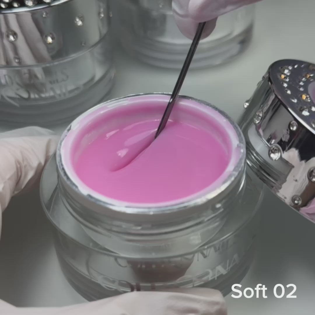 Soft Gel 02 Orchid Nude stesura autolivellante su unghia